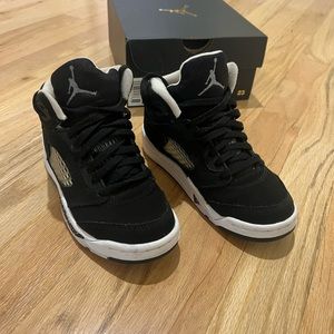 Pre School Nike Air Jordan Retro 5